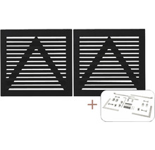 Zwei Holzfensterläden mit horizontalen Lamellen und Montagezubehör