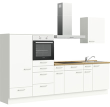 Cuisine équipée complète avec appareils électriques, évier et hotte.