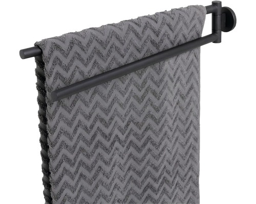 Porte-serviettes en métal avec une serviette