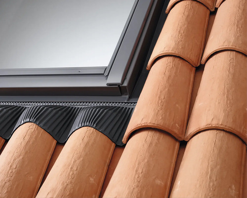 Raccord fenêtre de toit VELUX EZ 1000 sur tuiles avec collerette d' étanchéité