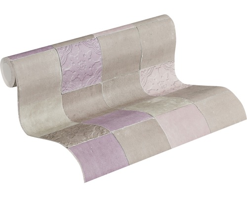 Tapetenrolle mit Patchworkmuster