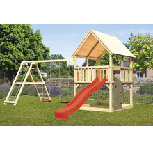 Spielturm mit Rutsche, Schaukel und Kletterwand im Garten