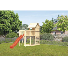 Tour de jeux en bois avec toboggan dans le jardin