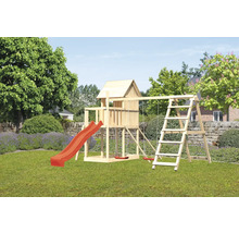 Maison de jeux en bois avec toboggan et balançoire dans le jardin
