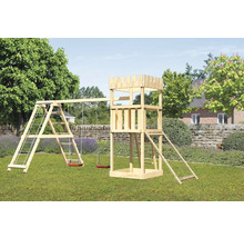 Spielturm mit Schaukel und Kletterwand aus Holz im Garten