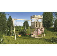 Holzschaukel mit Spielturm im Garten