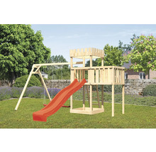 Spielplatz mit Rutsche und Schaukel aus Holz im Garten
