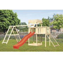 Spielplatz mit Schaukel, Rutsche und Spielturm aus Holz im Garten.