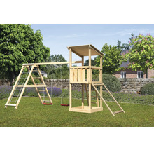 Holzspielturm mit Schaukel, Kletterwand und Rutsche im Garten