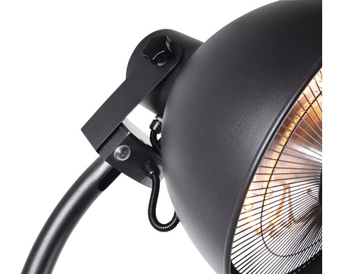 Detailansicht einer schwarzen Terrassenheizung