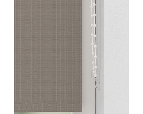 Store enrouleur brunâtre avec chaînette