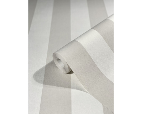 Rouleau de papier peint avec motif à rayures
