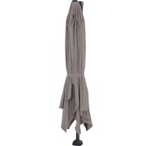 Parasol déporté replié en tissu