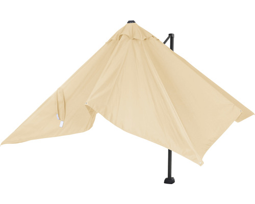 Parasol déporté beige avec pied noir.