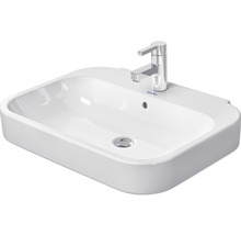 Lavabo en céramique avec robinetterie