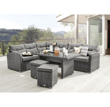Gartenmöbel-Set mit Ecksofa, Tisch und Hockern auf einer Terrasse