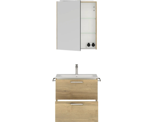 Salle de bains avec meuble sous-lavabo à deux tiroirs et armoire de toilette avec prises