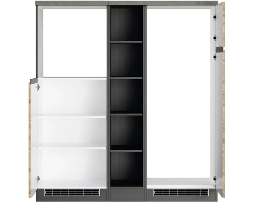 Armoire ouverte avec étagères et compartiments