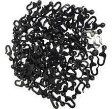 Nombreux connecteurs de chaînes à boules noirs
