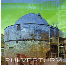 Der Pulverturm ist ein rundes, gemauertes Gebäude mit einem Kuppeldach.