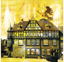 Place du marché de Goslar avec bâtiment historique et aigle doré