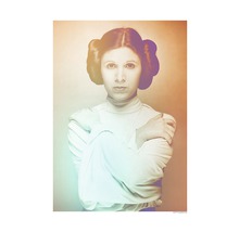 Portrait d''une femme avec des cheveux relevés sur le côté