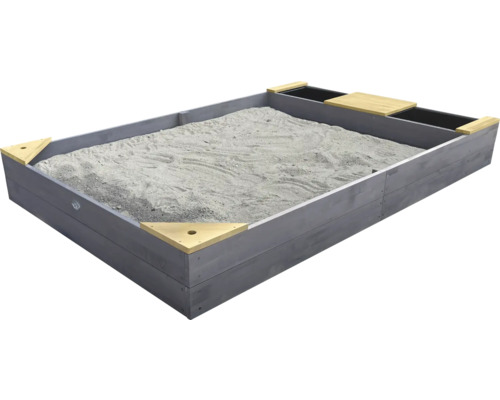 Sandkasten aus Holz mit Sandfüllung und Ablageflächen