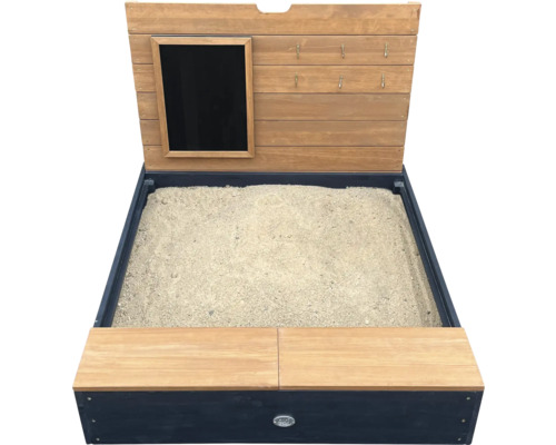 Sandkasten aus Holz mit Tafel und Haken