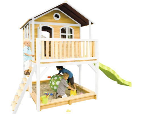 Maisonnette avec bac à sable et toboggan pour enfants dans le jardin