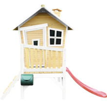 Cabane de jeux en bois avec toboggan et boîte aux lettres