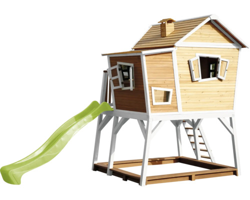 Maisonnette en bois avec toboggan et bac à sable