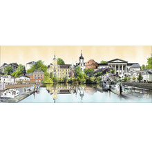 Panoramaansicht einer Stadt mit Gebäuden, Wasser und Booten