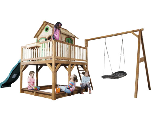 Kinderspielplatz mit Spielhaus, Rutsche, Sandkasten und Schaukel