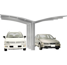 Double carport avec deux voitures garées
