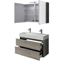 Waschtisch mit zwei Waschbecken, Unterschrank mit Schubladen und Spiegelschrank mit geöffneten Türen und Glasböden