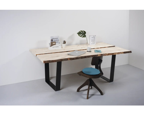 Bureau avec bureau en bois avec pieds en métal et chaise de bureau