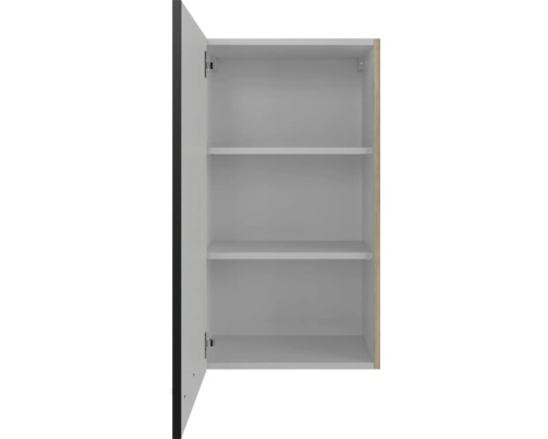 Offener Hängeschrank mit drei Ablageflächen