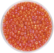 Orangefarbene Rocailles-Perlen in einem Behälter