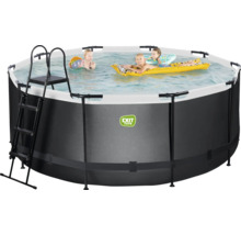Piscine hors sol avec échelle et enfants qui jouent