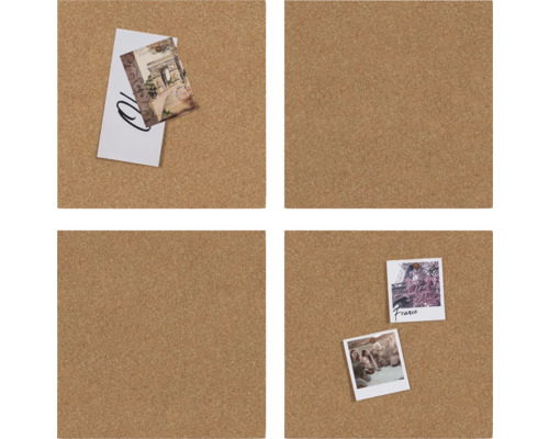 Ensemble de quatre panneaux de liège avec des punaises pour fixer des notes et des photos