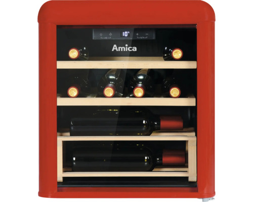 Cave à vin rouge avec étagères en bois et plusieurs bouteilles de vin