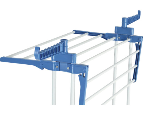 Detailansicht eines Wäscheständers mit blauem Gestell und weißen Trockenstäben