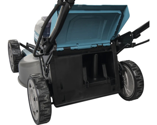Rückansicht eines Rasenmähers mit geöffnetem Fangkorb