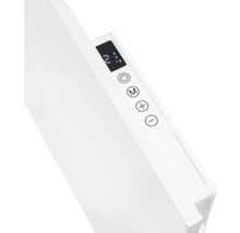 Gros plan d''un radiateur avec affichage numérique et éléments de commande.