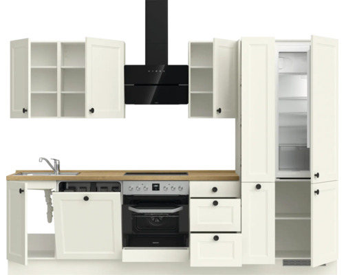 Küchenzeile mit Spüle, Herd, Backofen, Dunstabzugshaube und Kühlschrank