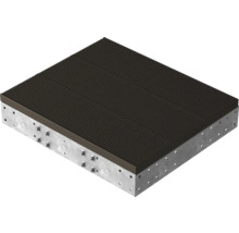 Abaissement de bordure avec surface rainurée et trous de fixation