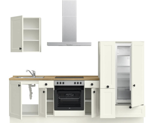 Cuisine équipée avec évier, plaque de cuisson, four, hotte aspirante, réfrigérateur et armoire suspendue