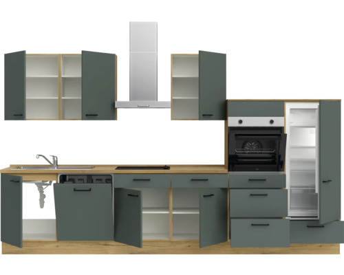 Cuisine équipée avec évier, lave-vaisselle, cuisinière, four, hotte aspirante, armoires suspendues et réfrigérateur