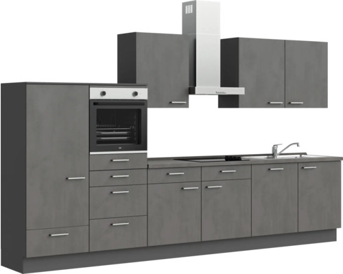 Moderne Küche mit Backofen, Dunstabzugshaube, Spüle und Arbeitsplatte