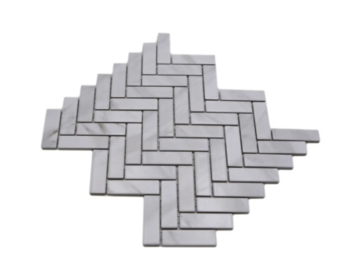 Mosaikfliese im Fischgrätmuster für Wand und Boden